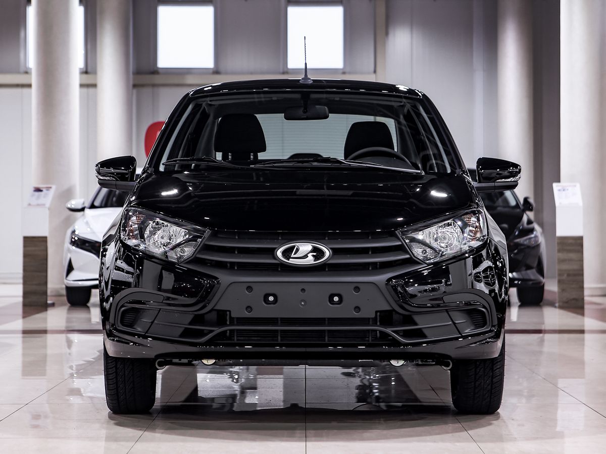 Купить Granta с пробегом