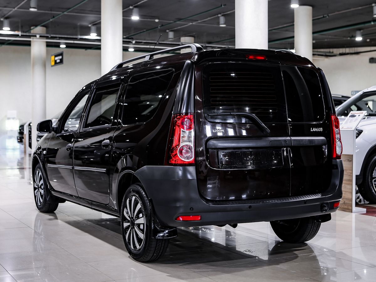 Купить Largus с пробегом