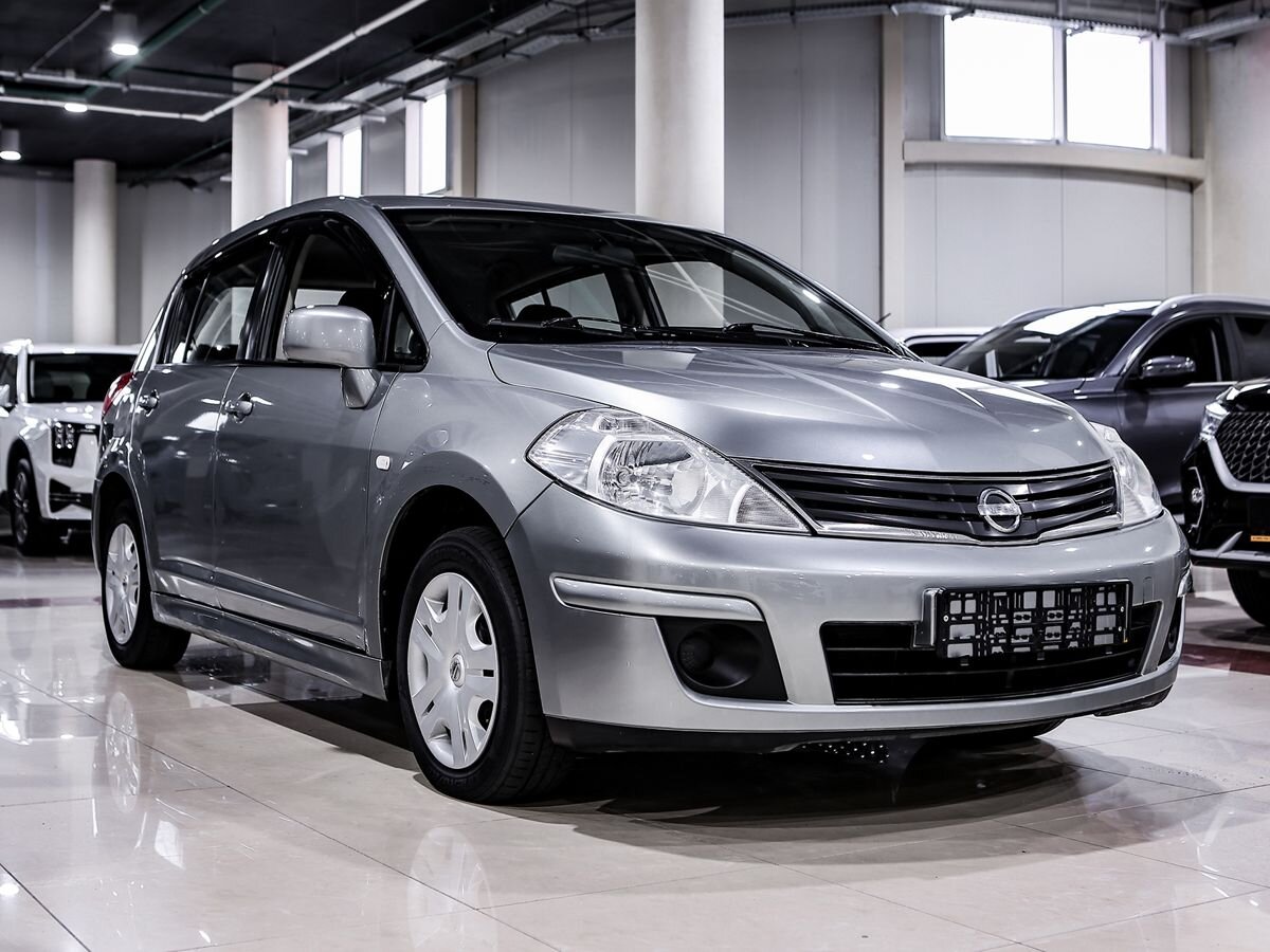 Купить Tiida с пробегом