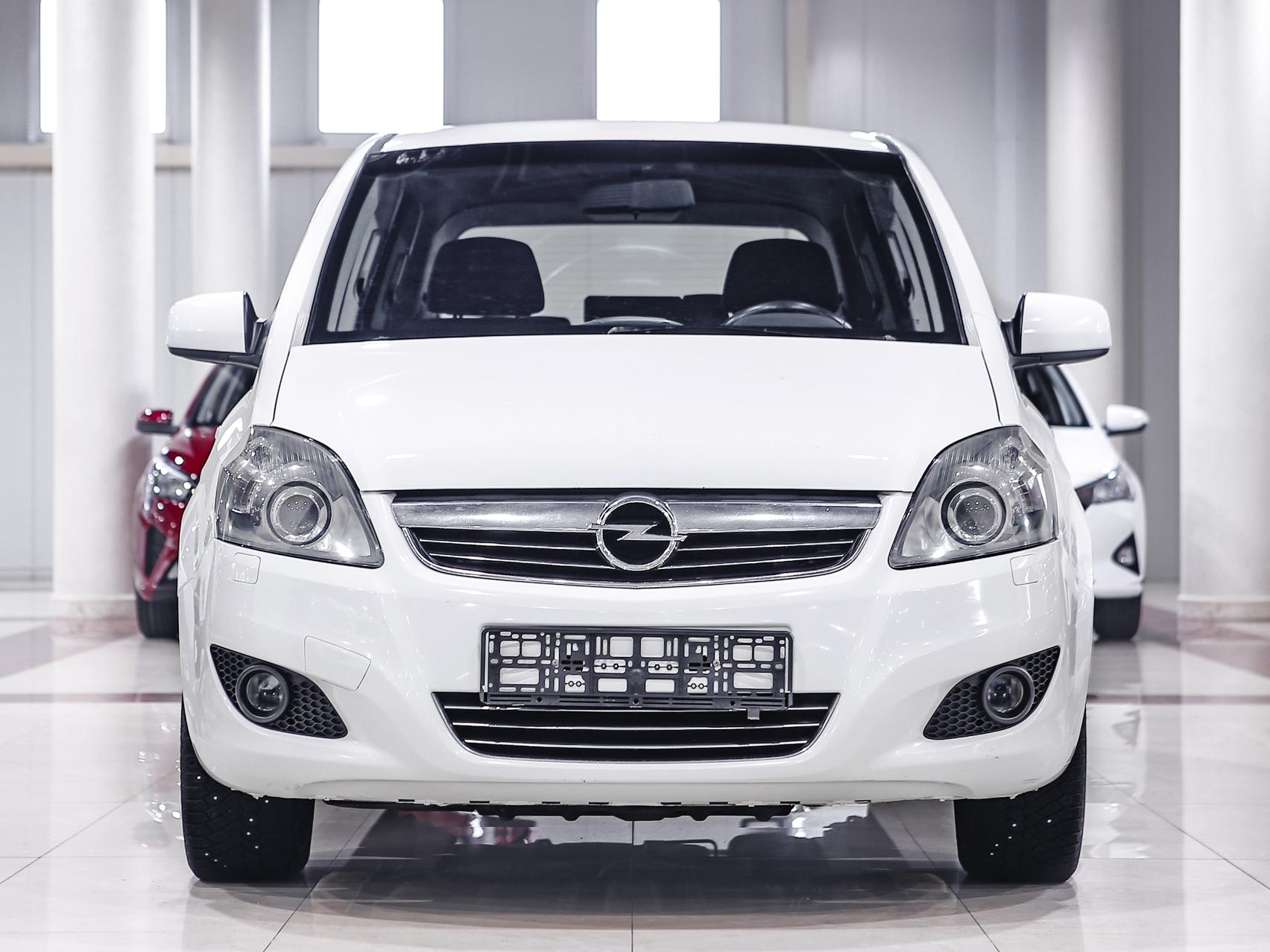 Купить Zafira с пробегом